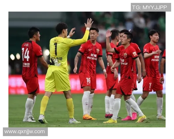 厉害了！跟队记者：上港成中超同行建队模板，连北京国安也仿效